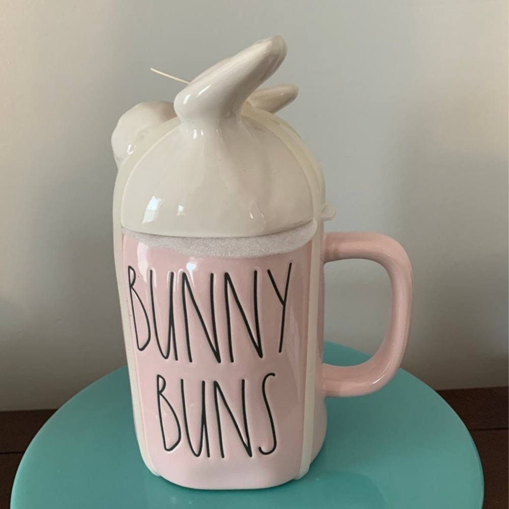The cutest mug ever! Perfect for Easter or any other time. Pink mug